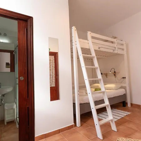 Tabaiba Bed & Breakfast 3*